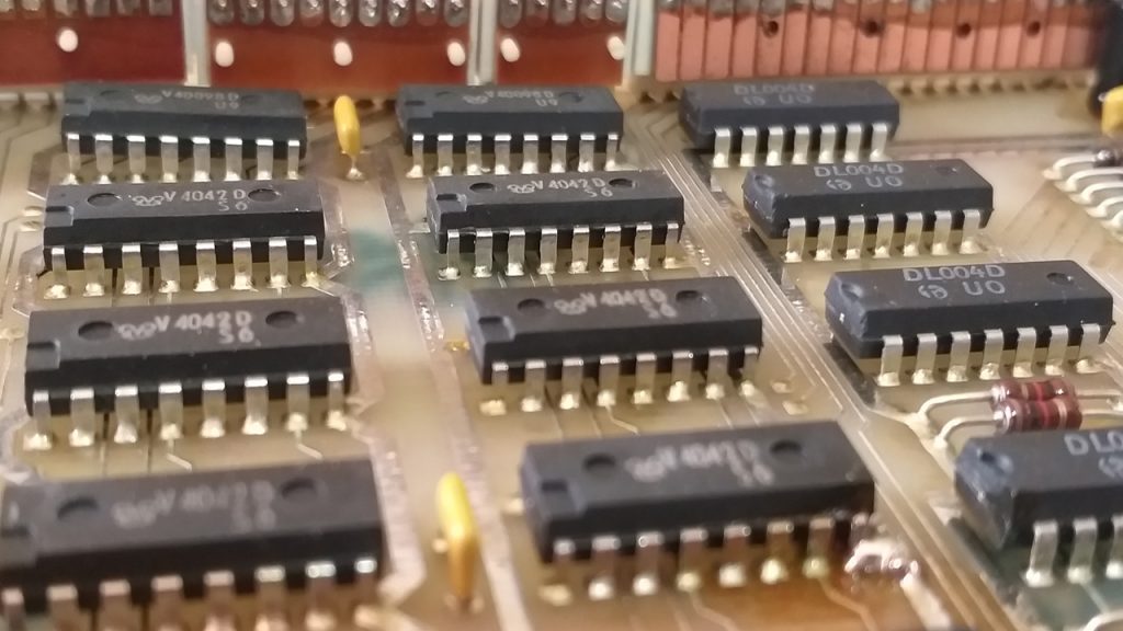 Ctl vermona gdr drumcomputer DRM inside